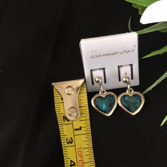 🆕 pretty heart shaped dangle earrings - Picture 3 of 3